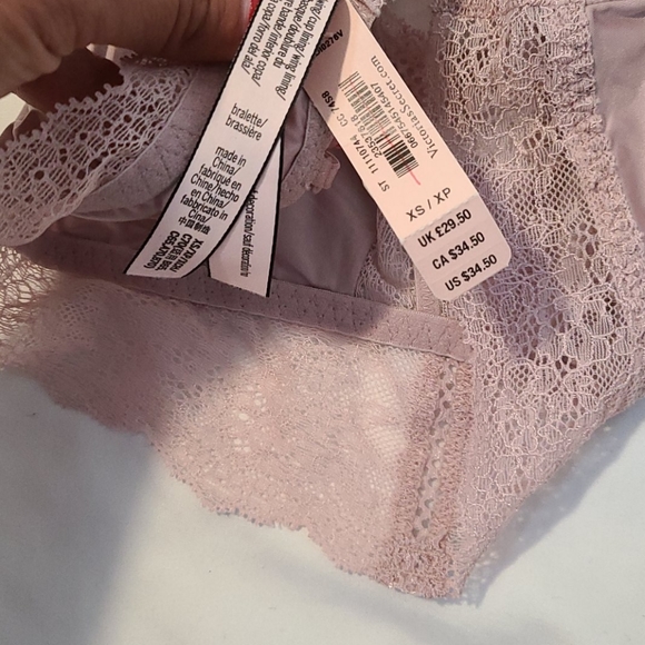 BUY 1 GET 1 FREE VICTORIA SECRET BRALETTE - Picture 10 of 12